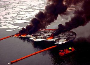 Особое внимание уделяется процедуре оповещения и мобилизации – ведь при разливе нефти счет идет на минуты