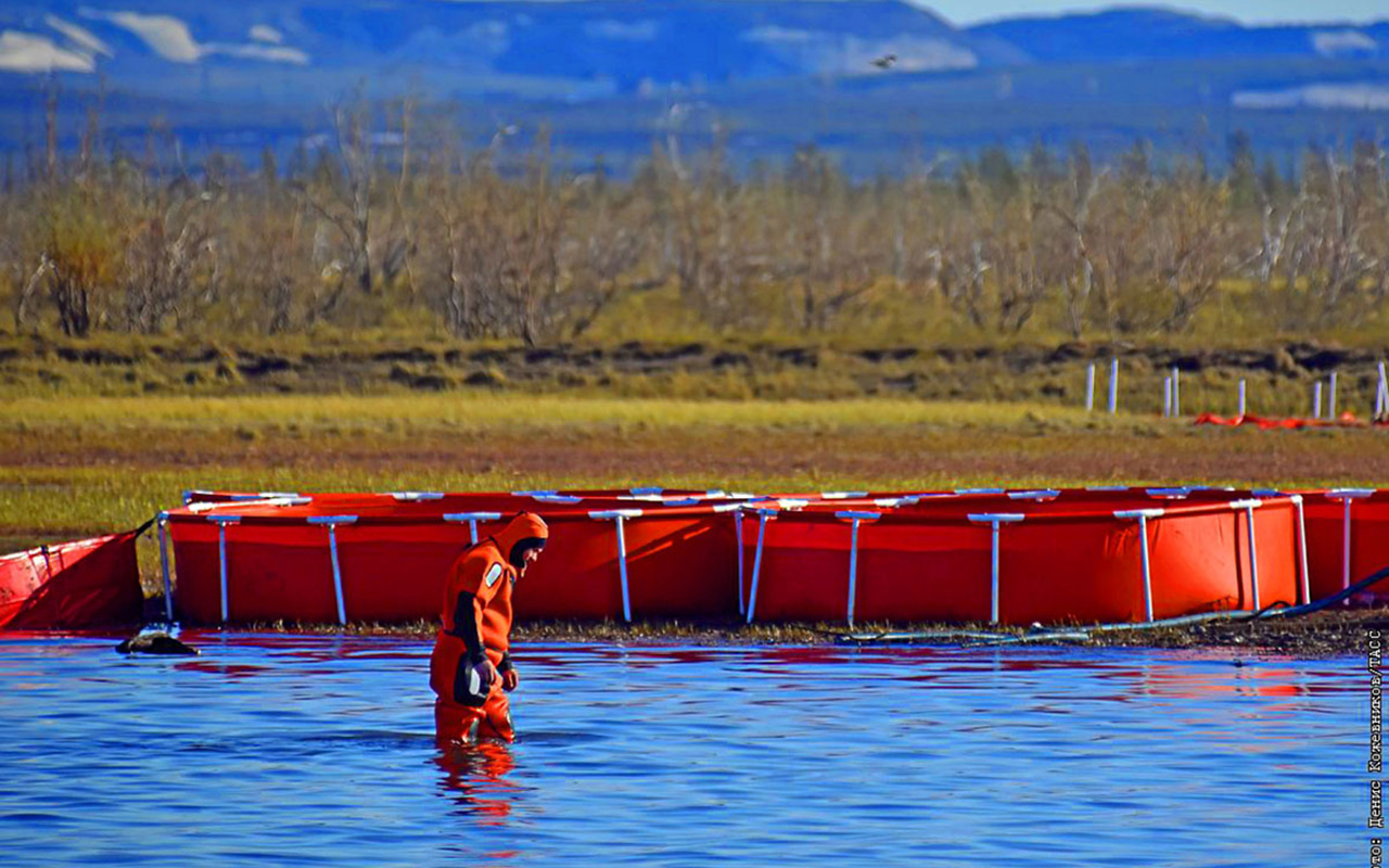 Оборудование и материалы для ликвидации аварийных разливов нефтепродуктов